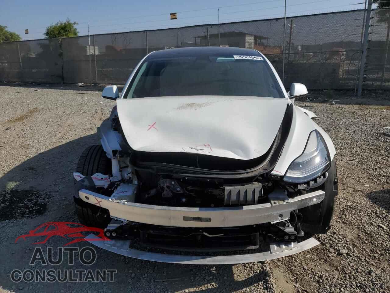 TESLA MODEL 3 2021 - 5YJ3E1EA5MF017695