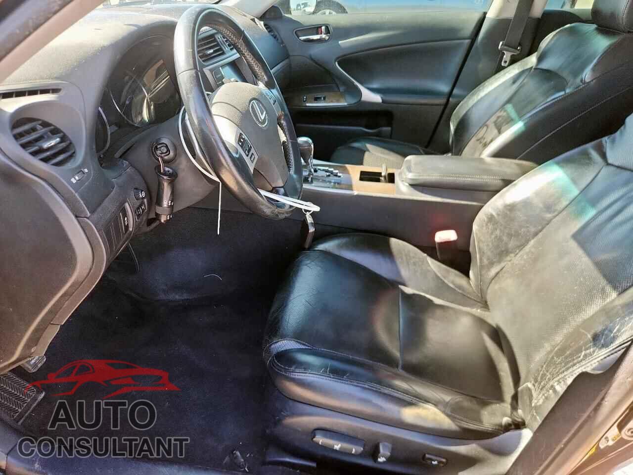 LEXUS IS 2012 - JTHBF5C2XC5169000