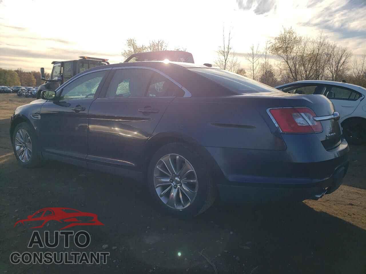 FORD TAURUS 2011 - 1FAHP2FW7BG101672