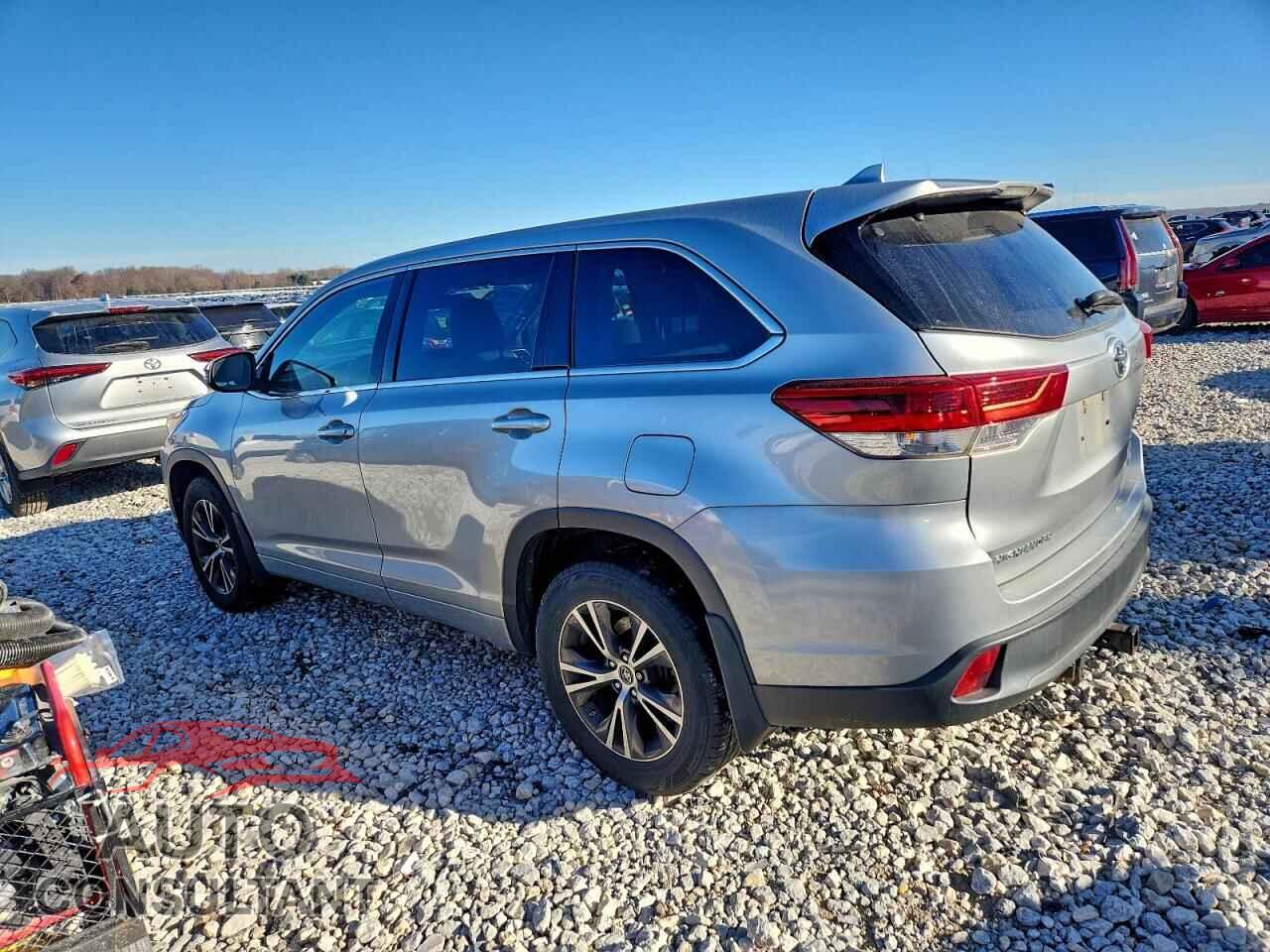 TOYOTA HIGHLANDER 2017 - 5TDBZRFH5HS439476