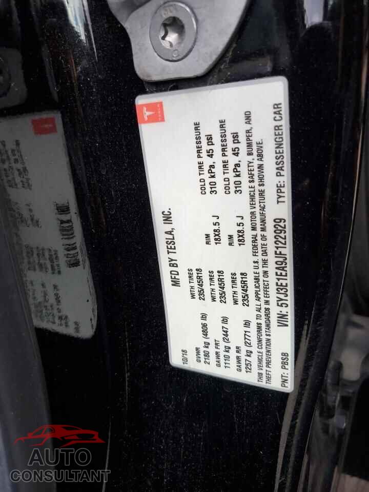 TESLA MODEL 3 2018 - 5YJ3E1EA9JF122929