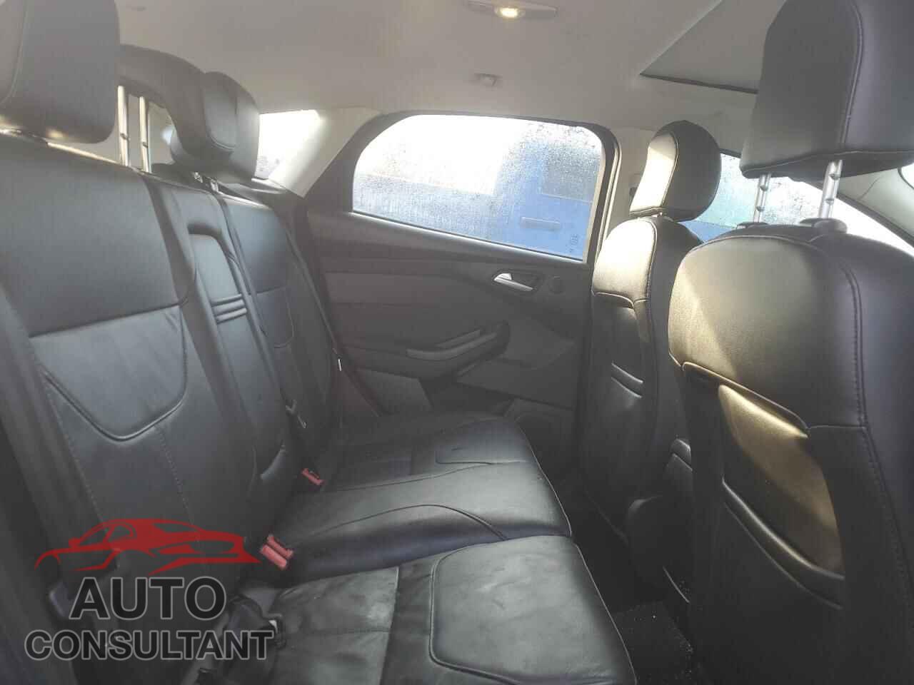 FORD FOCUS 2016 - 1FADP3K29GL370522