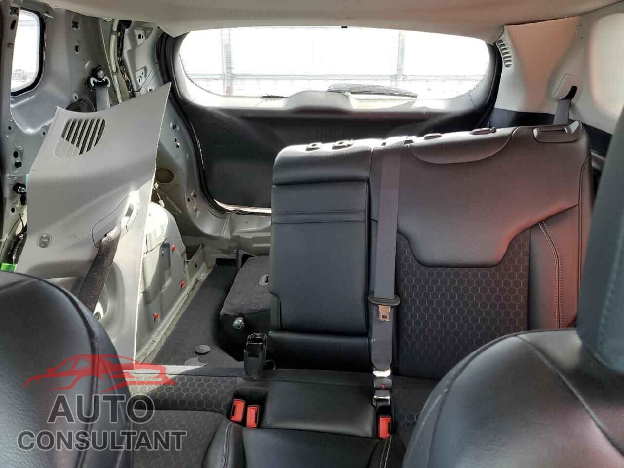 JEEP COMPASS 2020 - 3C4NJDBB8LT124517