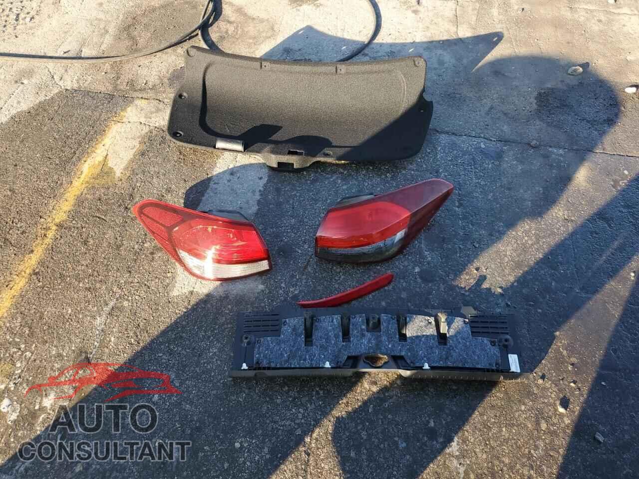 KIA FORTE 2017 - 3KPFK4A71HE066020
