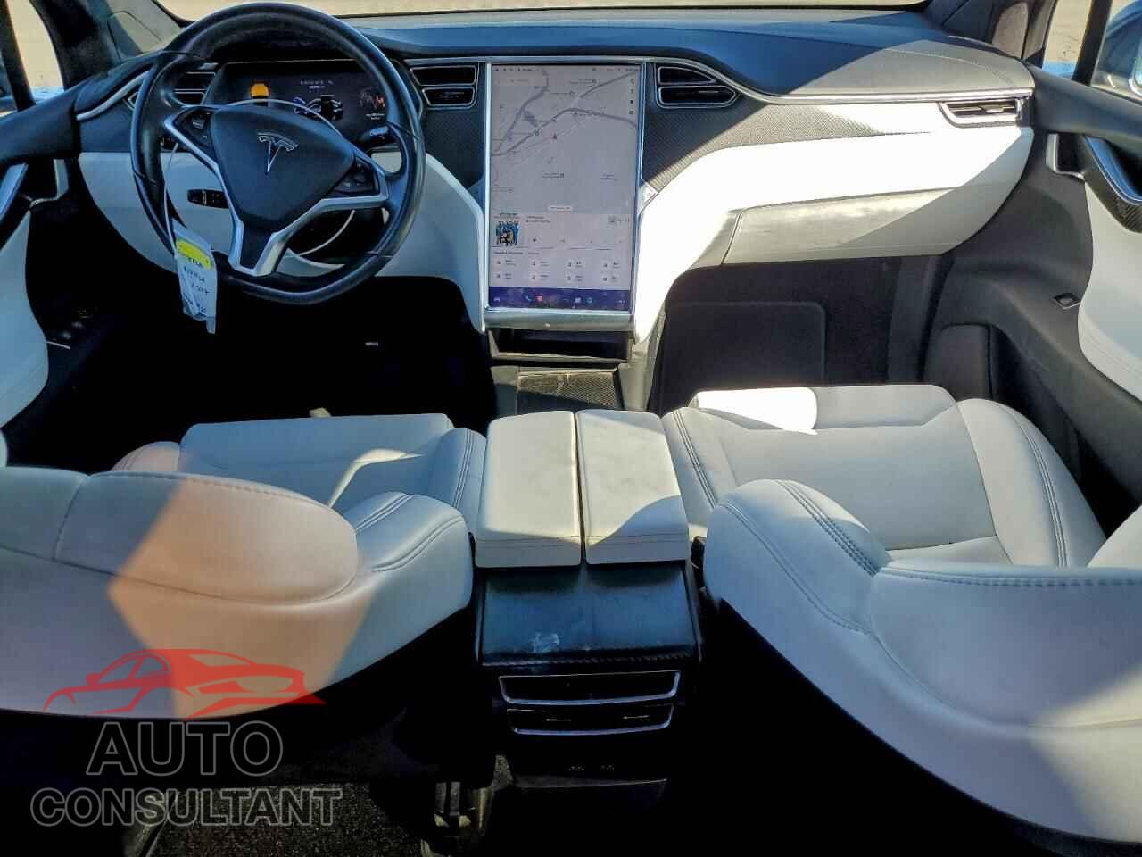TESLA MODEL X 2017 - 5YJXCBE23HF078524