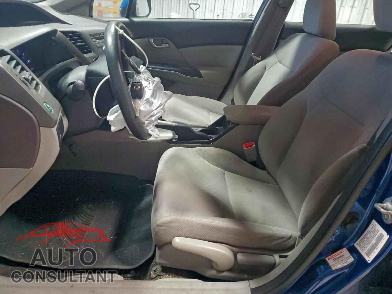 HONDA CIVIC 2012 - 2HGFB2F52CH502271