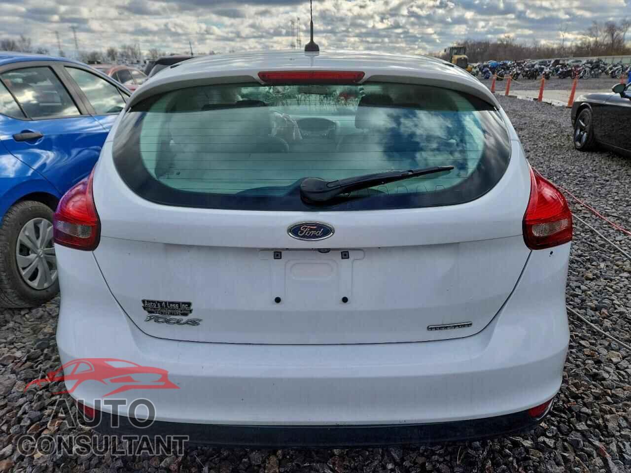 FORD FOCUS 2016 - 1FADP3K29GL213511