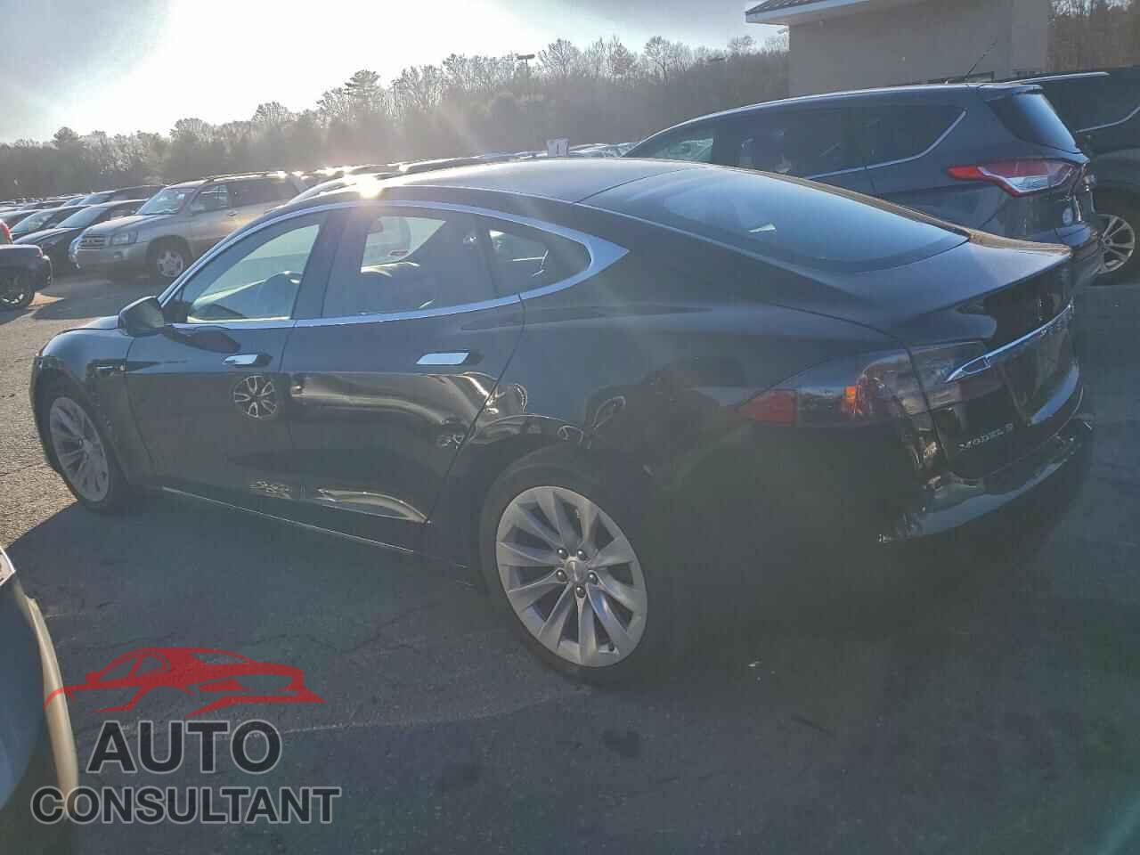 TESLA MODEL S 2019 - 5YJSA1E21KF300012