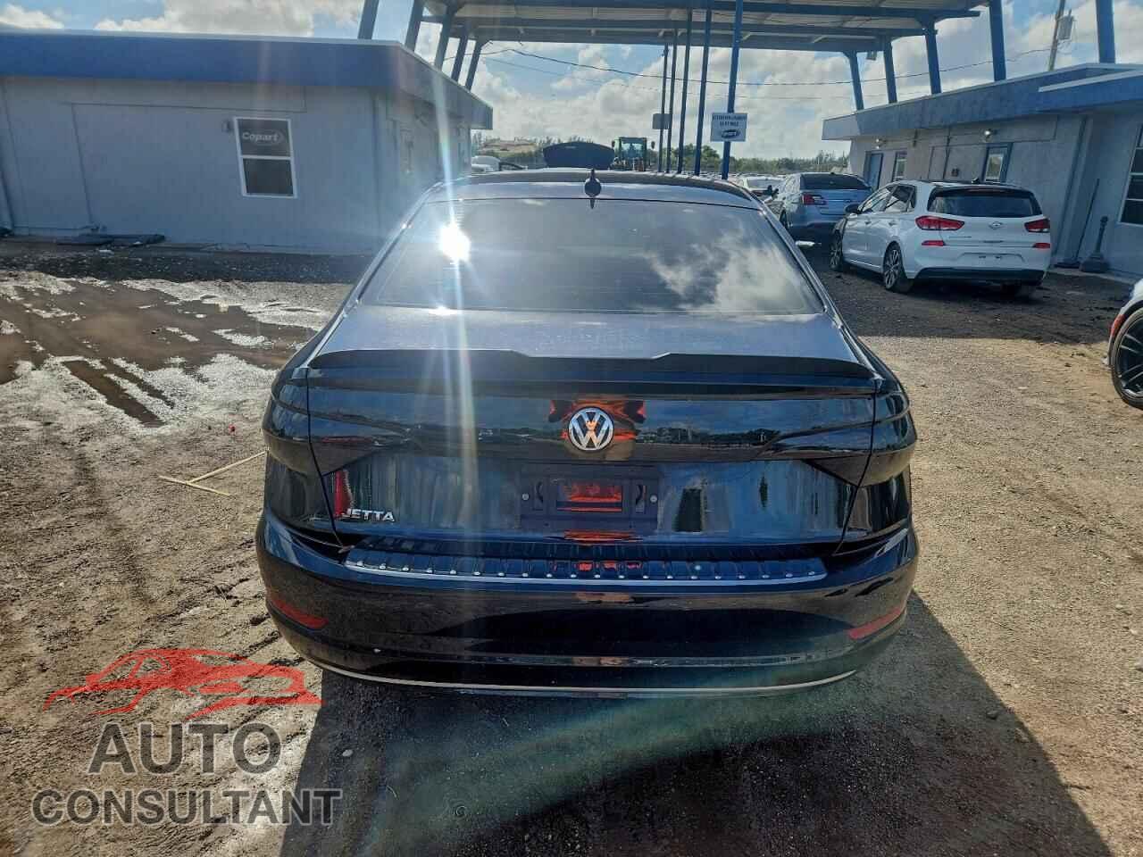 VOLKSWAGEN JETTA 2019 - 3VWEB7BUXKM235480