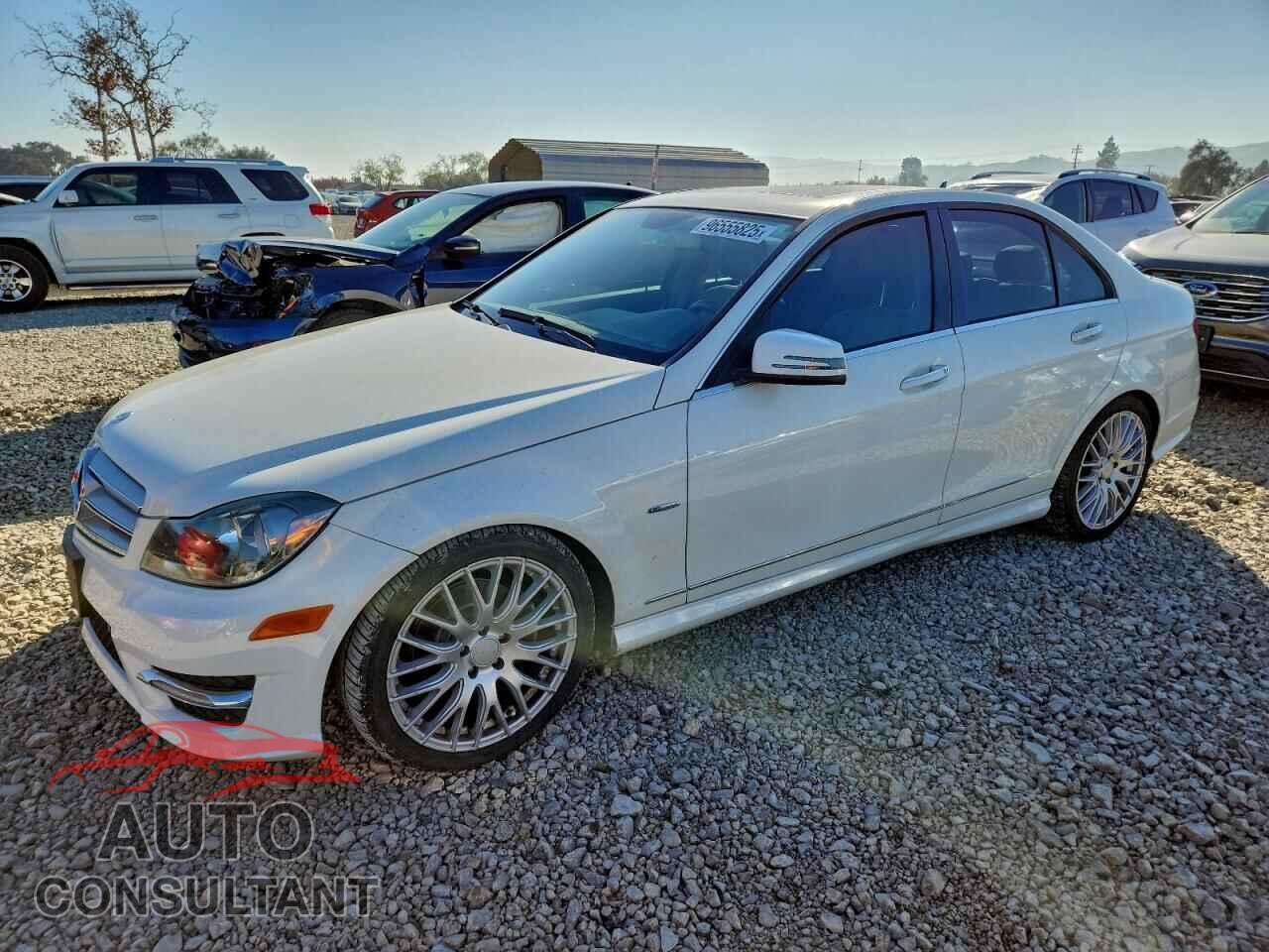 MERCEDES-BENZ C-CLASS 2012 - WDDGF4HB8CA655506