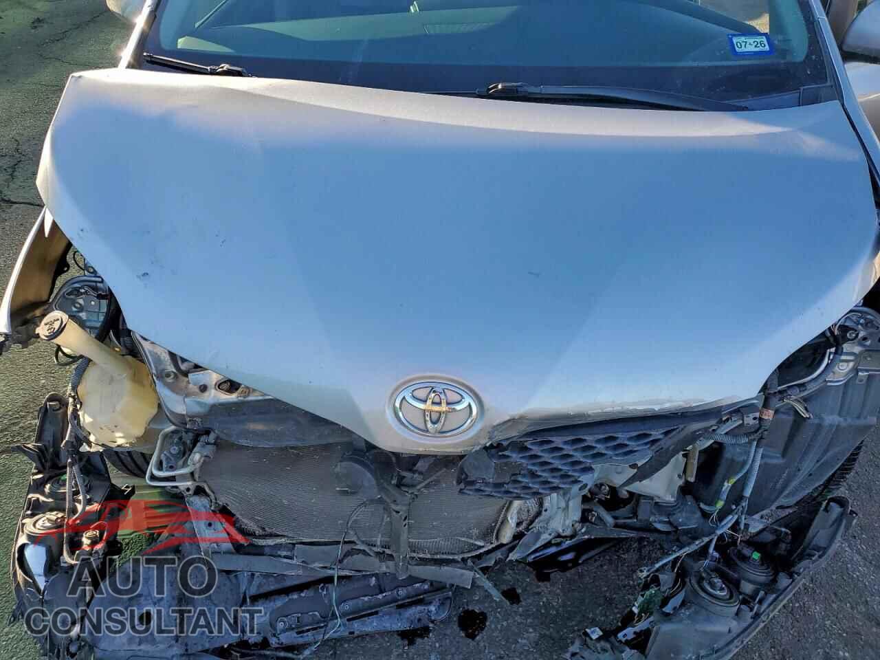 TOYOTA SIENNA 2017 - 5TDXZ3DC2HS897650