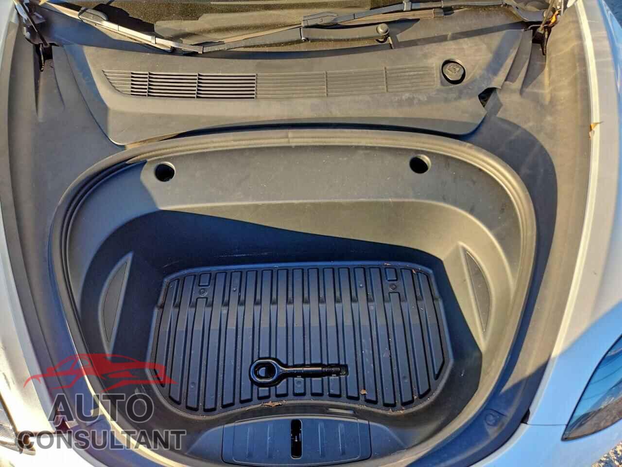 TESLA MODEL 3 2023 - 5YJ3E1ECXPF480681