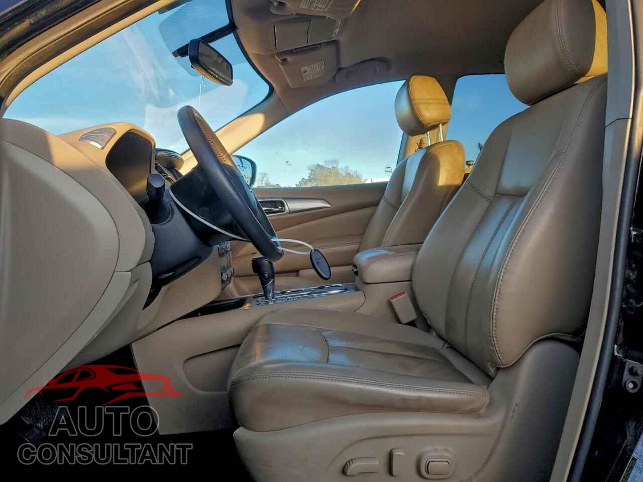 NISSAN PATHFINDER 2017 - 5N1DR2MN4HC659844