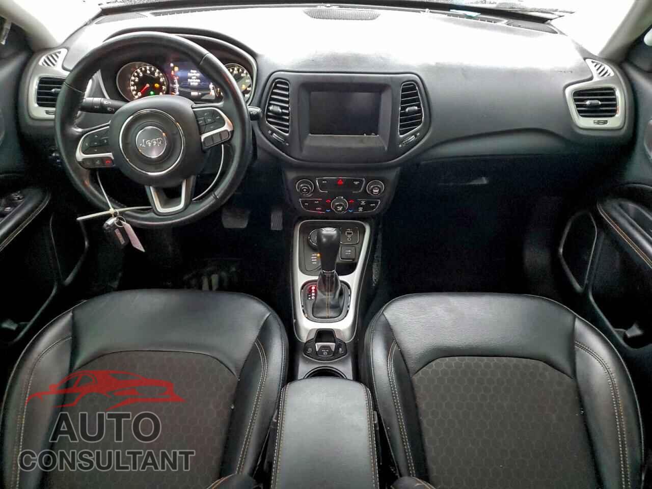 JEEP COMPASS 2020 - 3C4NJDBB8LT145402