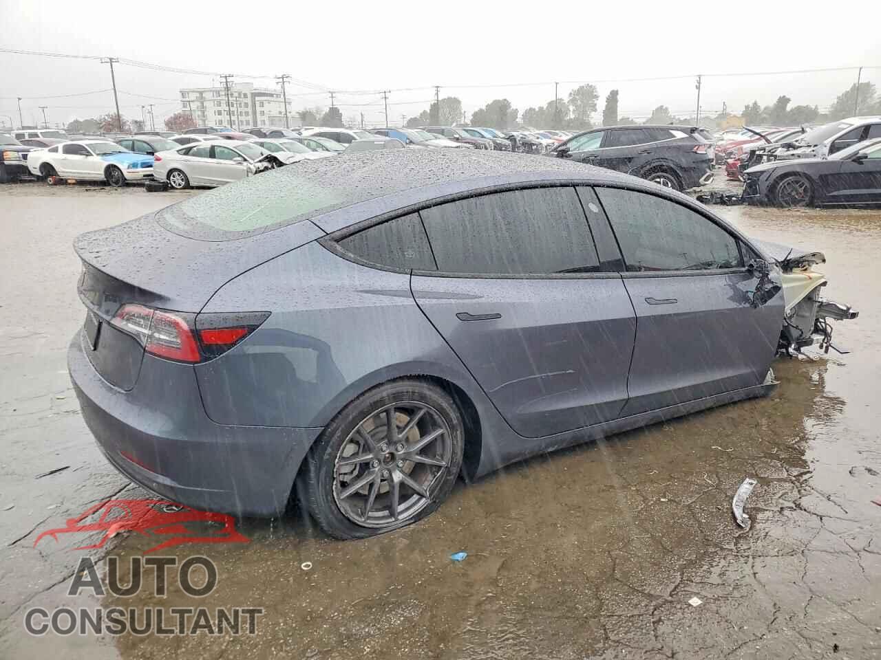TESLA MODEL 3 2023 - 5YJ3E1EA3PF684043