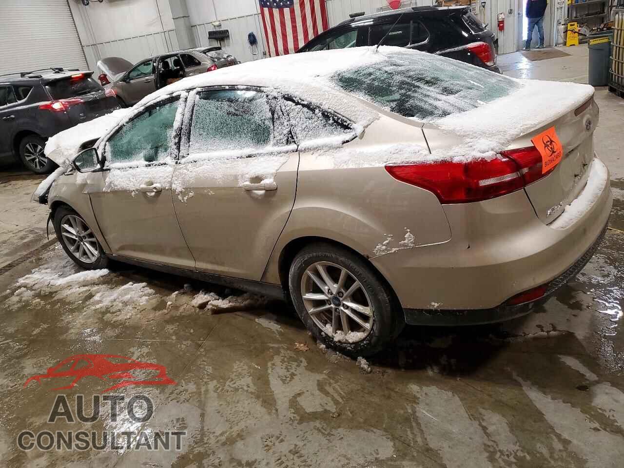 FORD FOCUS 2018 - 1FADP3F2XJL327373