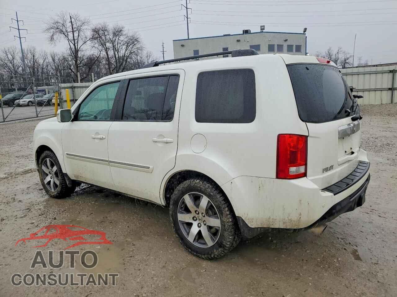 HONDA PILOT 2013 - 5FNYF4H94DB016043
