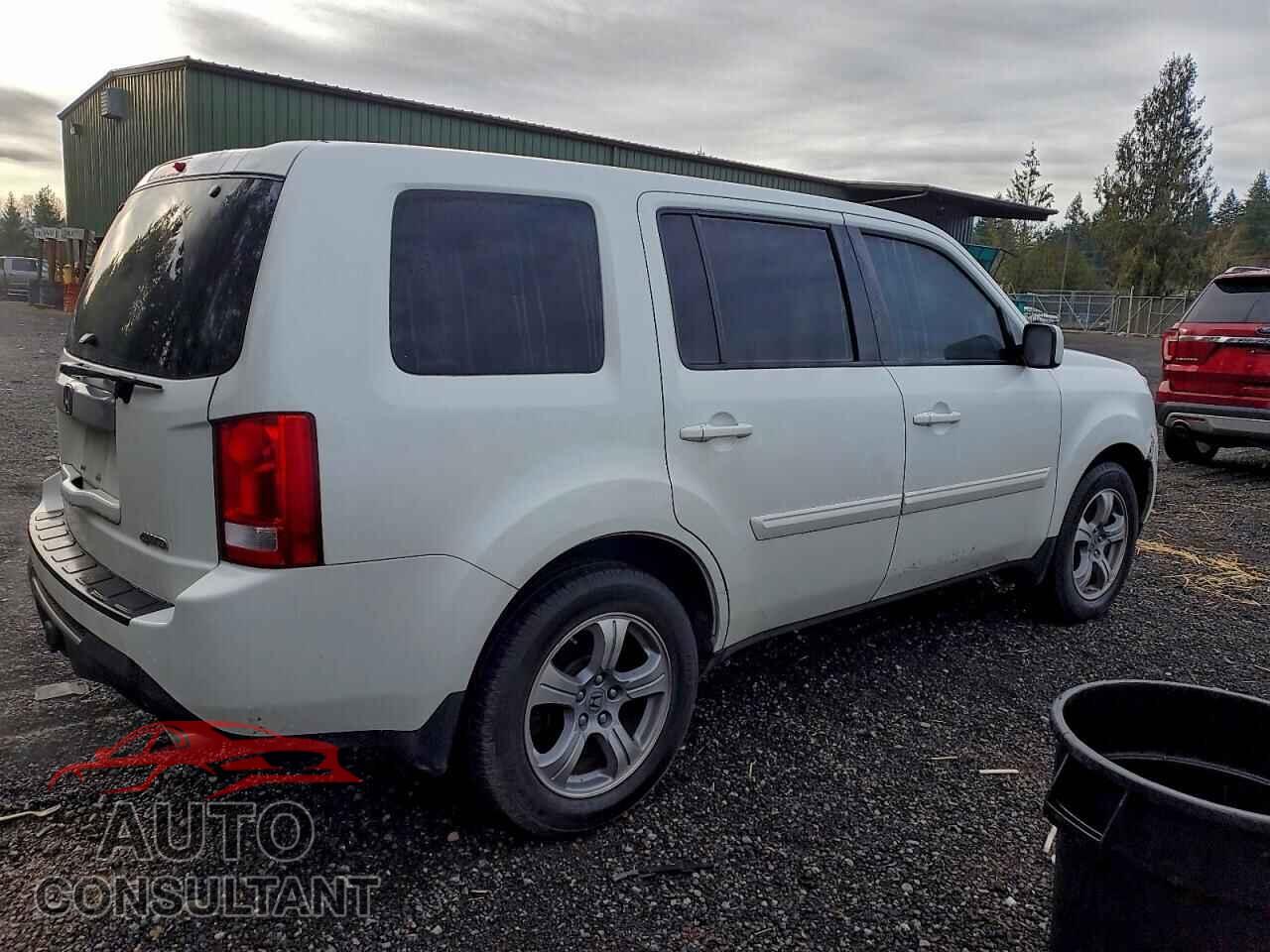 HONDA PILOT 2013 - 5FNYF4H59DB009909