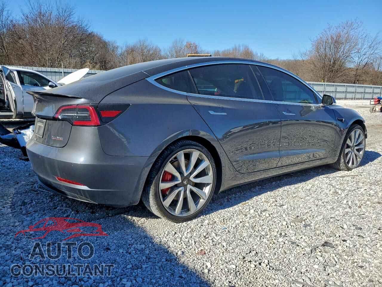 TESLA MODEL 3 2019 - 5YJ3E1EB5KF236680