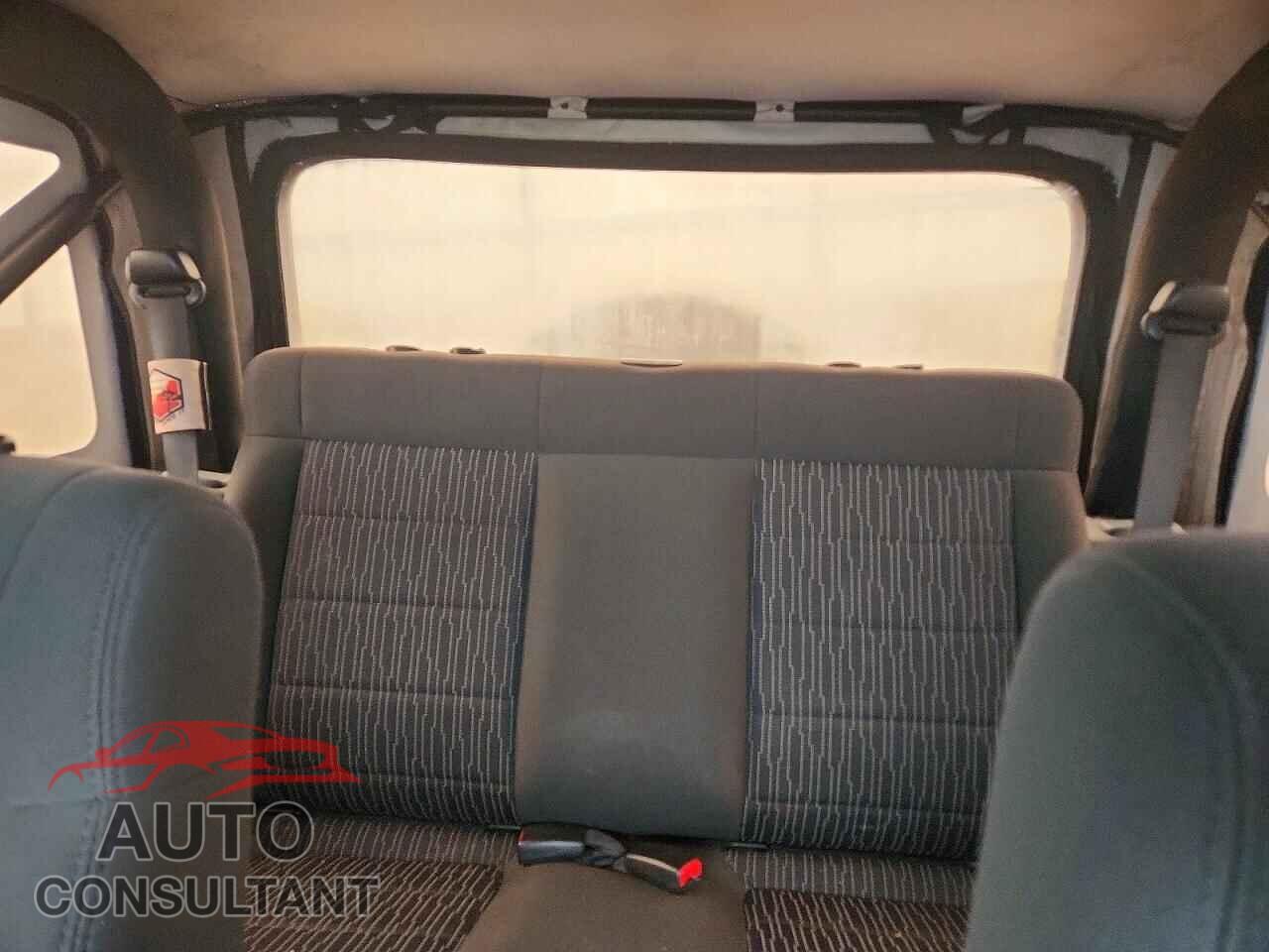 JEEP WRANGLER 2011 - 1J4AA2D15BL621116