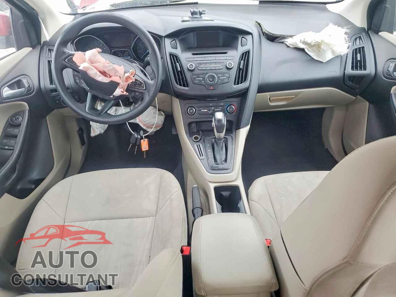 FORD FOCUS 2016 - 1FADP3F20GL385324