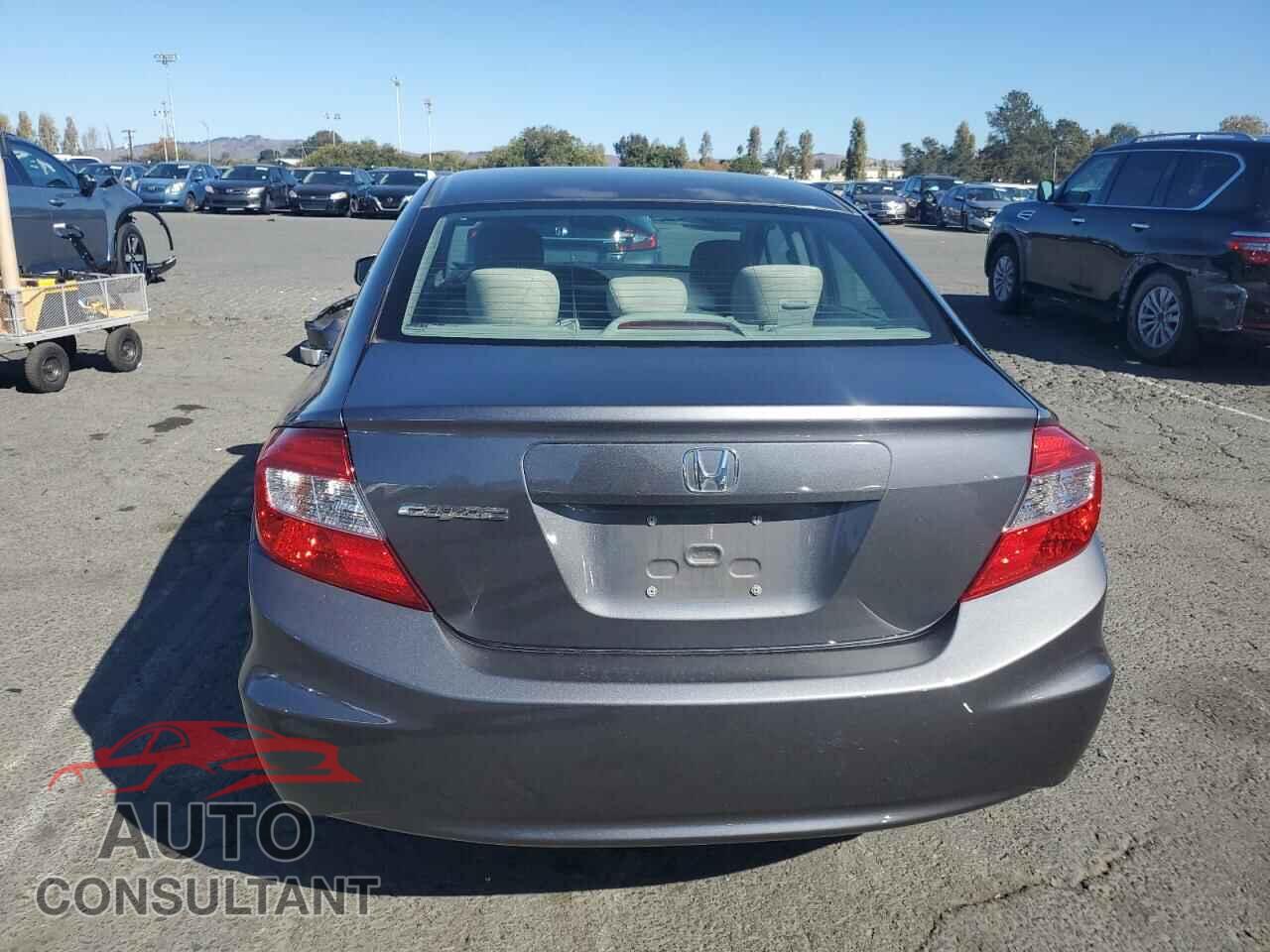 HONDA CIVIC 2012 - 2HGFB2F51CH324739