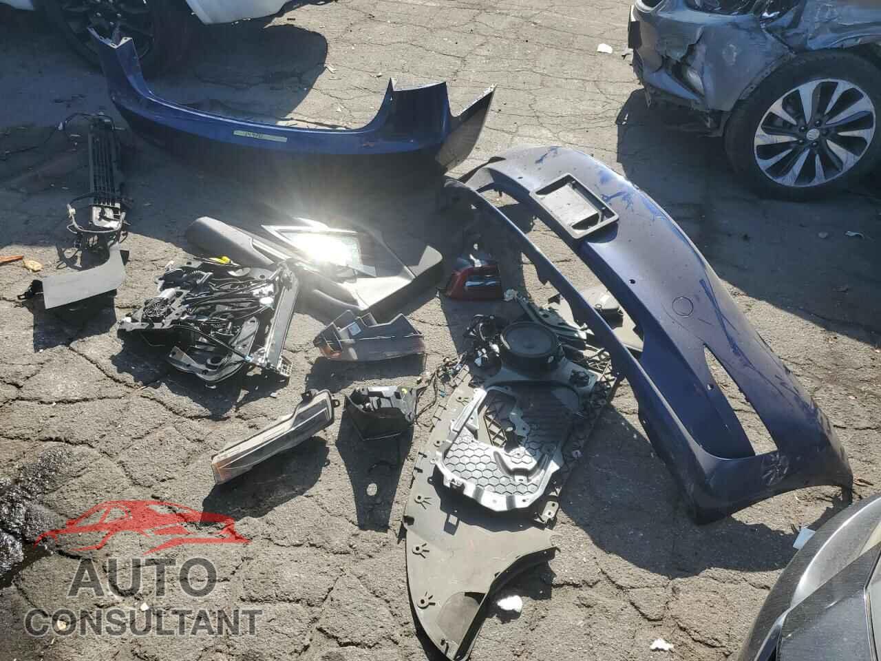 TESLA MODEL 3 2022 - 5YJ3E1EA8NF371597