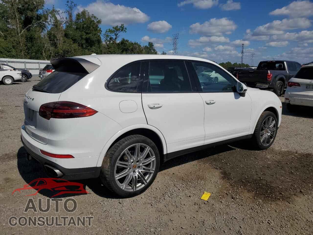 PORSCHE CAYENNE 2018 - WP1AA2A28JKA05660