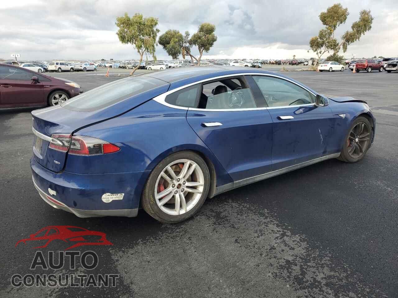 TESLA MODEL S 2015 - 5YJSA1E2XFF120260