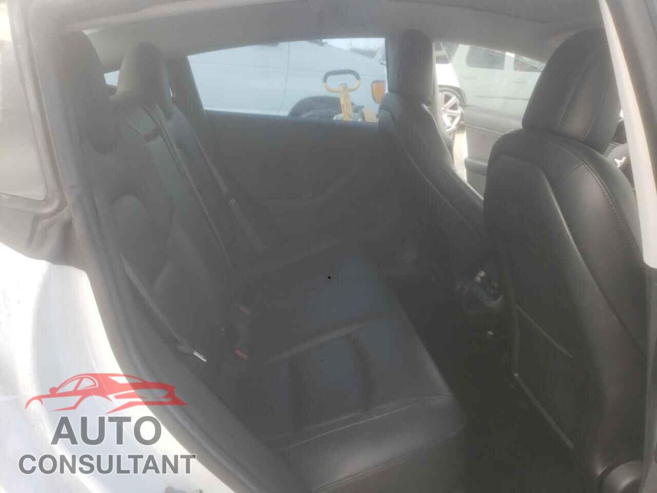 TESLA MODEL 3 2018 - 5YJ3E1EA3JF035981