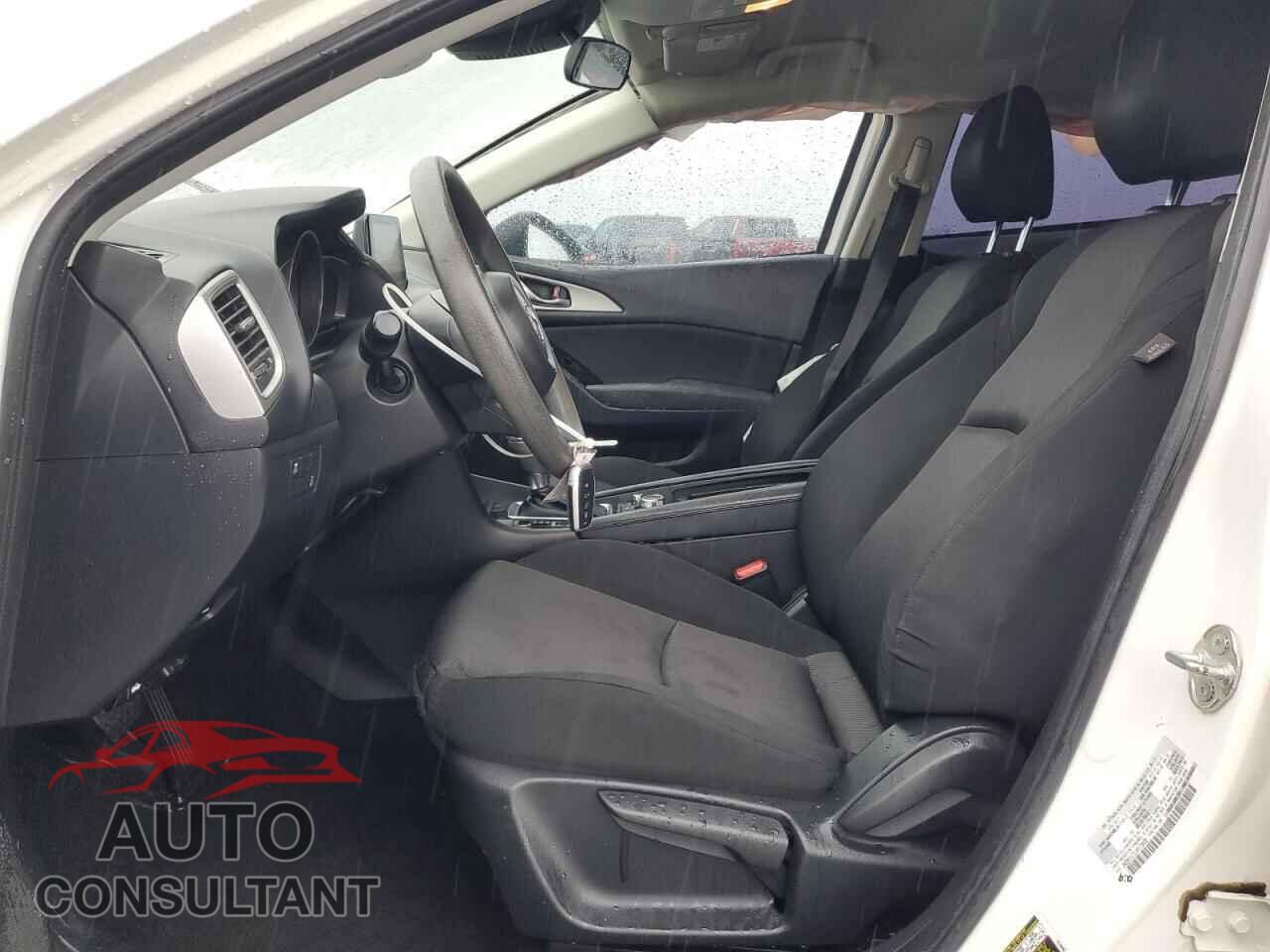 MAZDA 3 2018 - 3MZBN1U72JM176406
