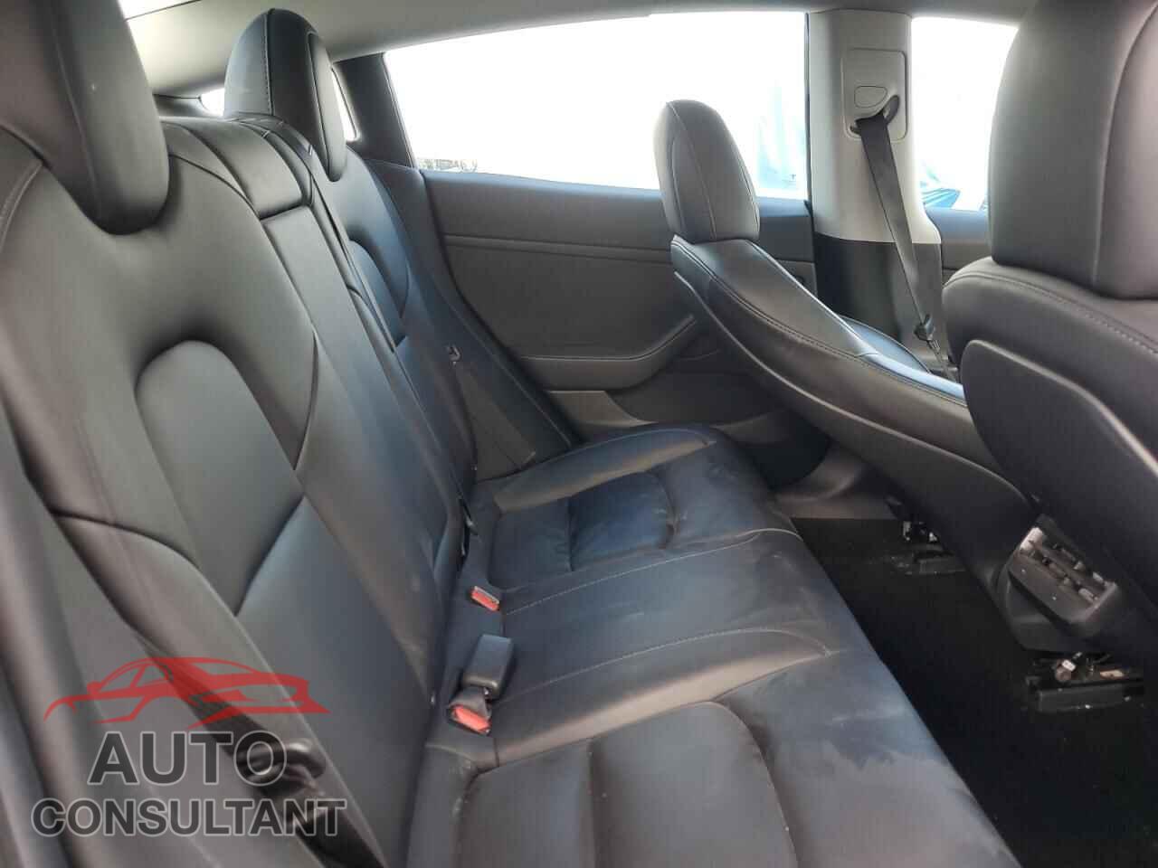 TESLA MODEL 3 2021 - 5YJ3E1EA4MF023925