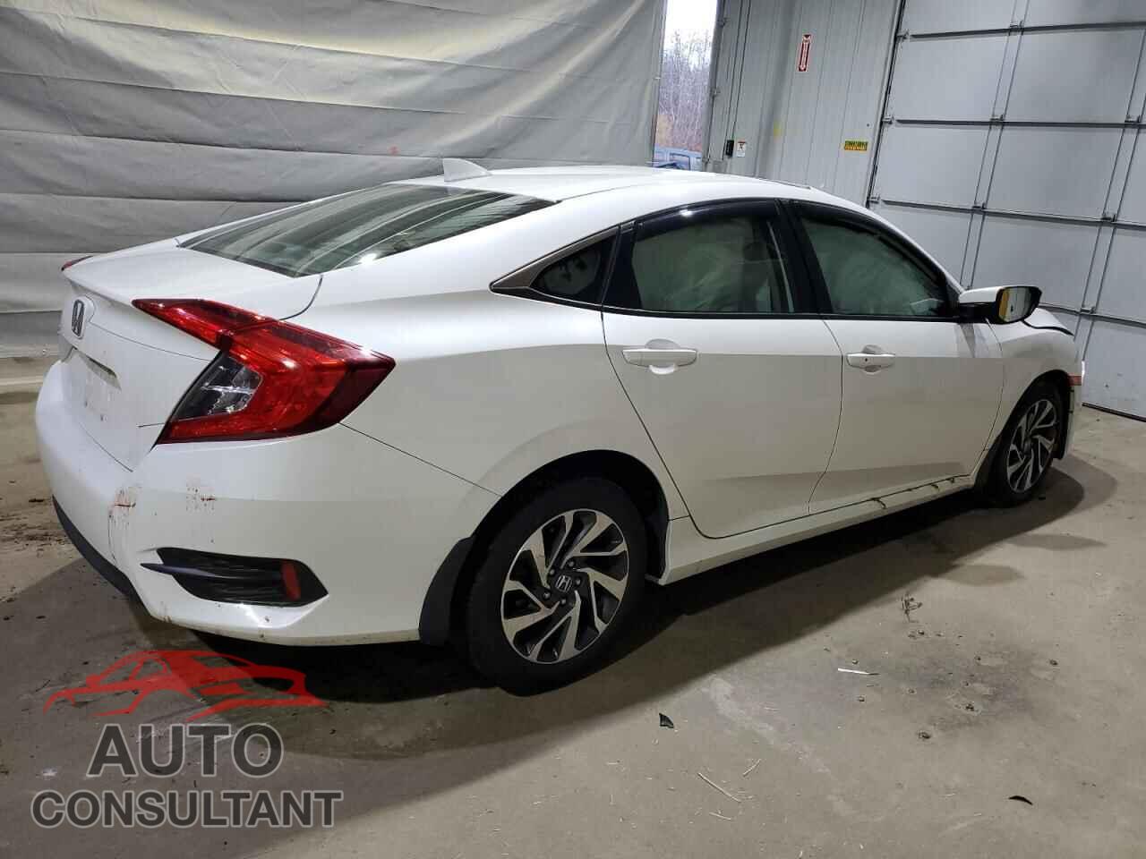 HONDA CIVIC 2017 - 19XFC2F76HE218450