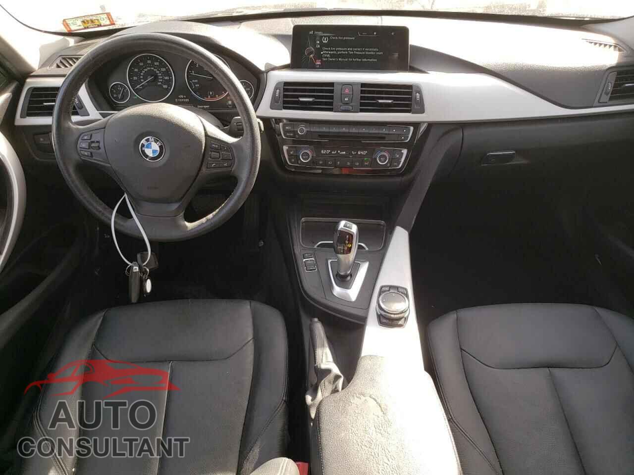 BMW 3 SERIES 2016 - WBA8E5G52GNU20453