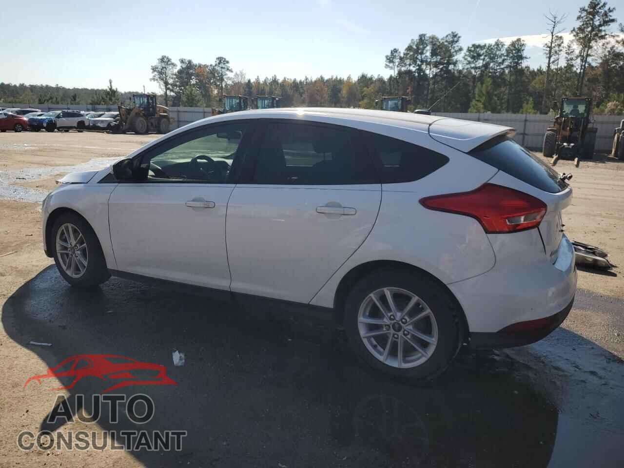 FORD FOCUS 2017 - 1FADP3K20HL251923