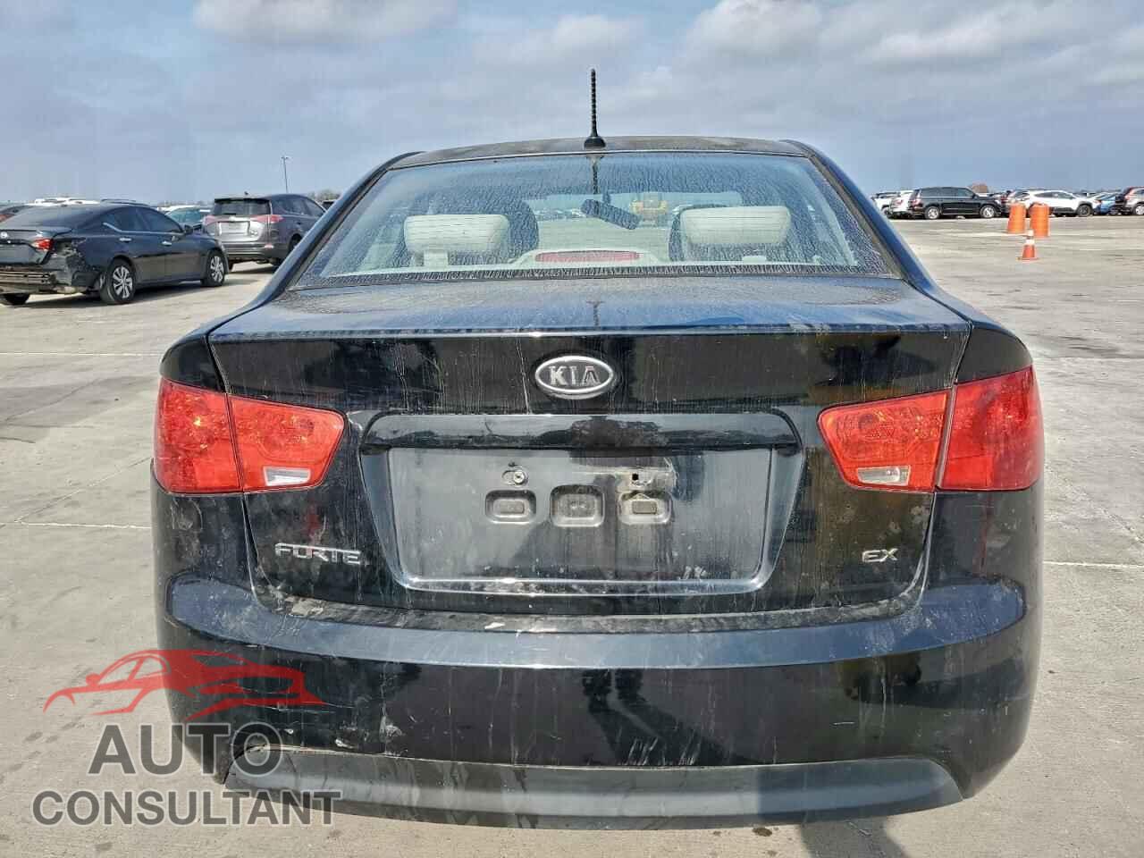 KIA FORTE 2011 - KNAFU4A20B5426506