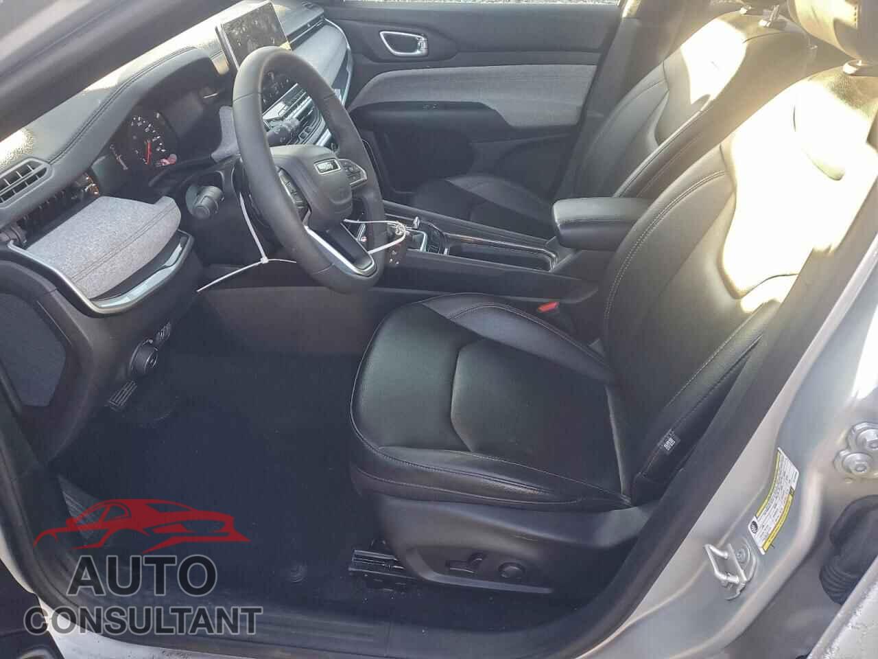 JEEP COMPASS 2024 - 3C4NJDFN4RT143546