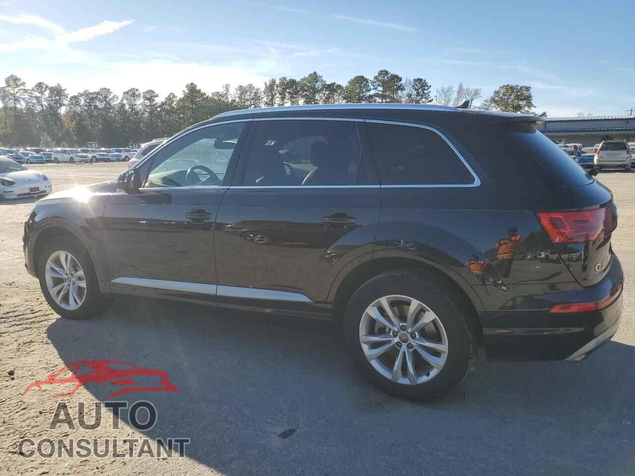 AUDI Q7 2017 - WA1LAAF76HD023818