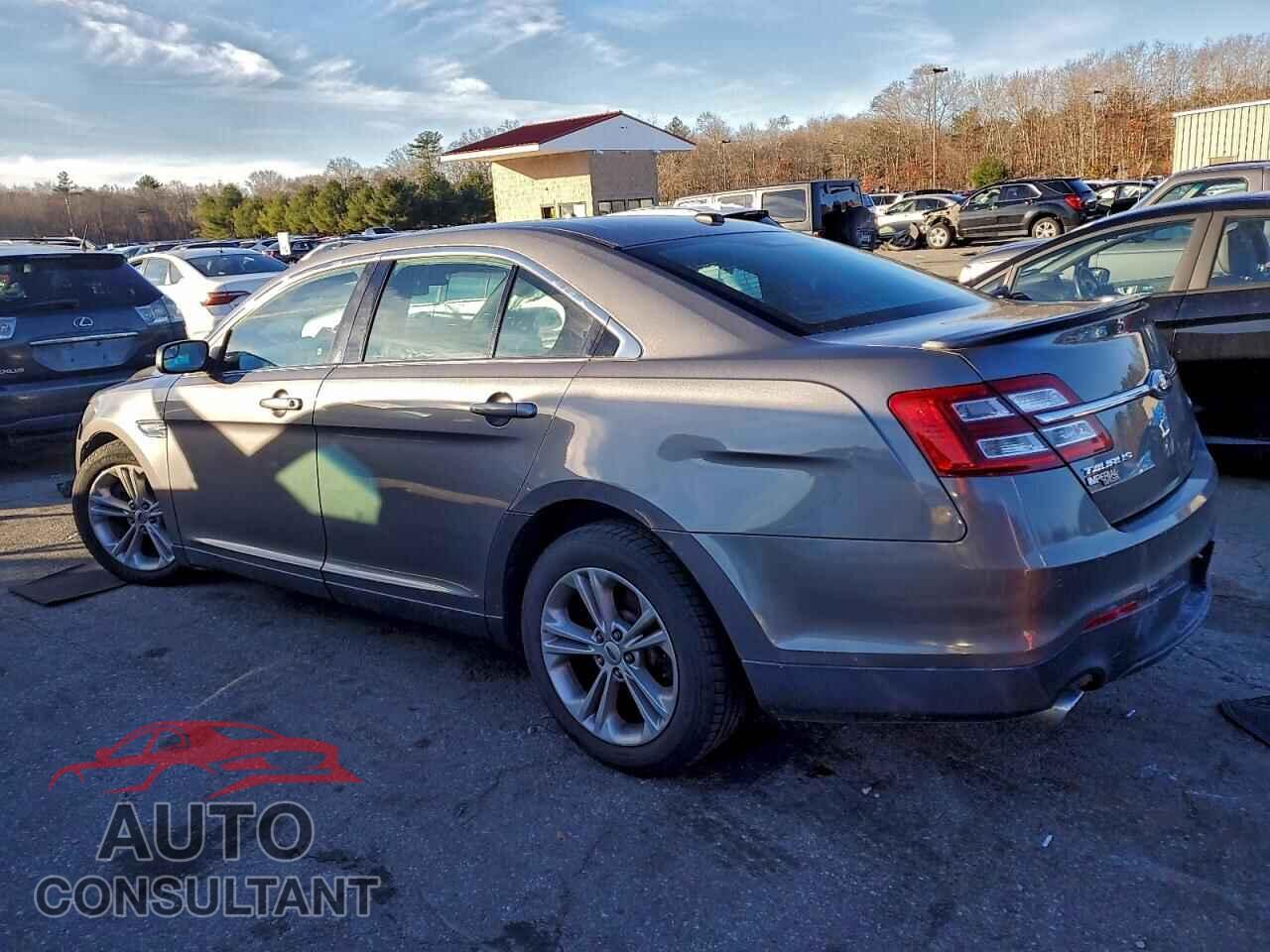 FORD TAURUS 2013 - 1FAHP2E82DG133127