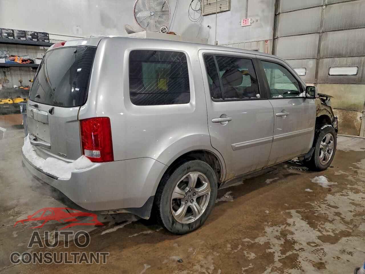 HONDA PILOT 2013 - 5FNYF4H52DB071992