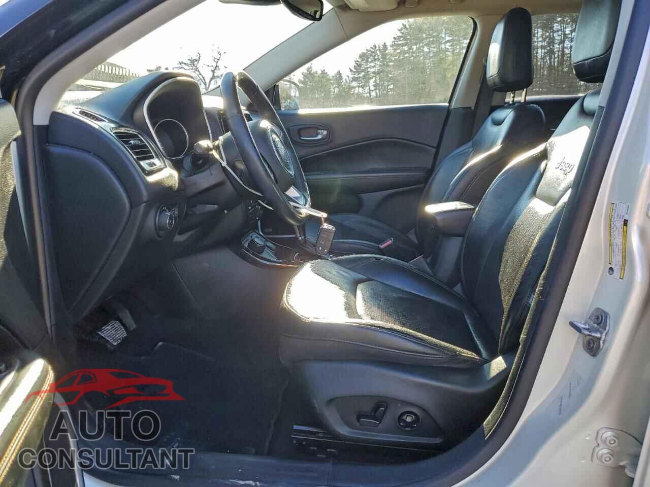 JEEP COMPASS 2017 - 3C4NJDCB8HT646604