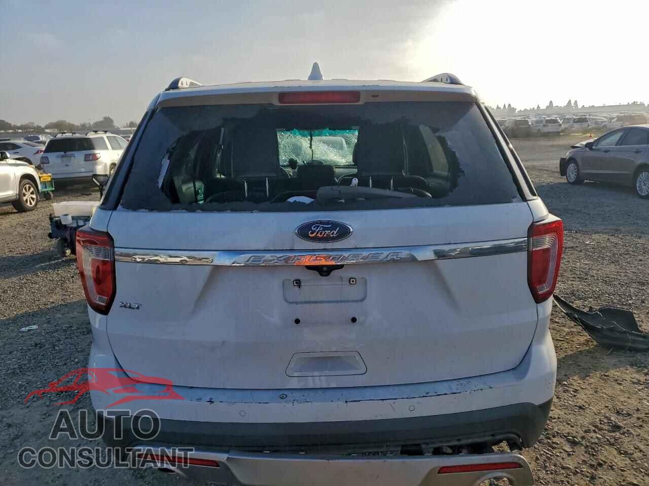 FORD EXPLORER 2017 - 1FM5K7D83HGB40101