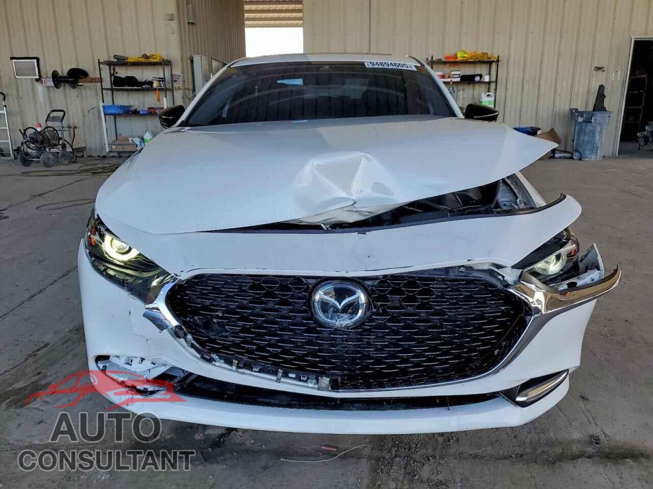 MAZDA 3 2021 - JM1BPBAY3M1327237