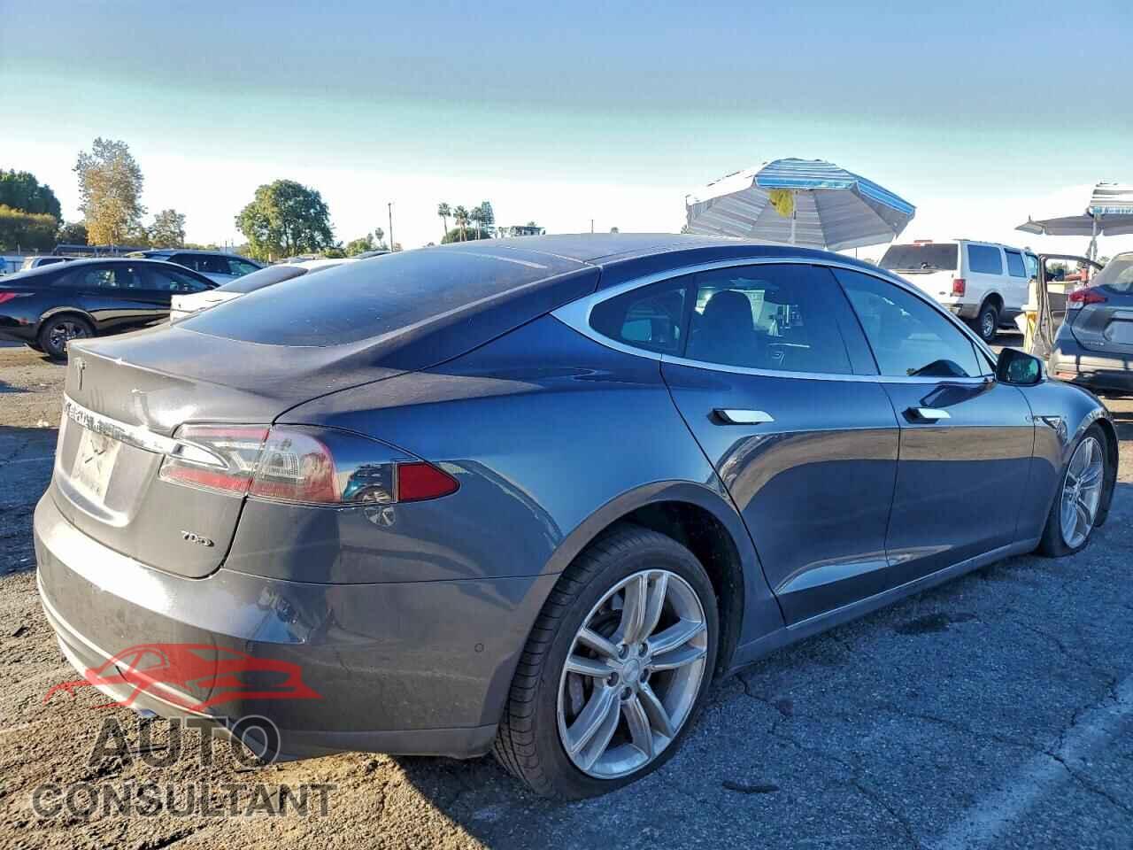 TESLA MODEL S 2016 - 5YJSA1E20GF125744