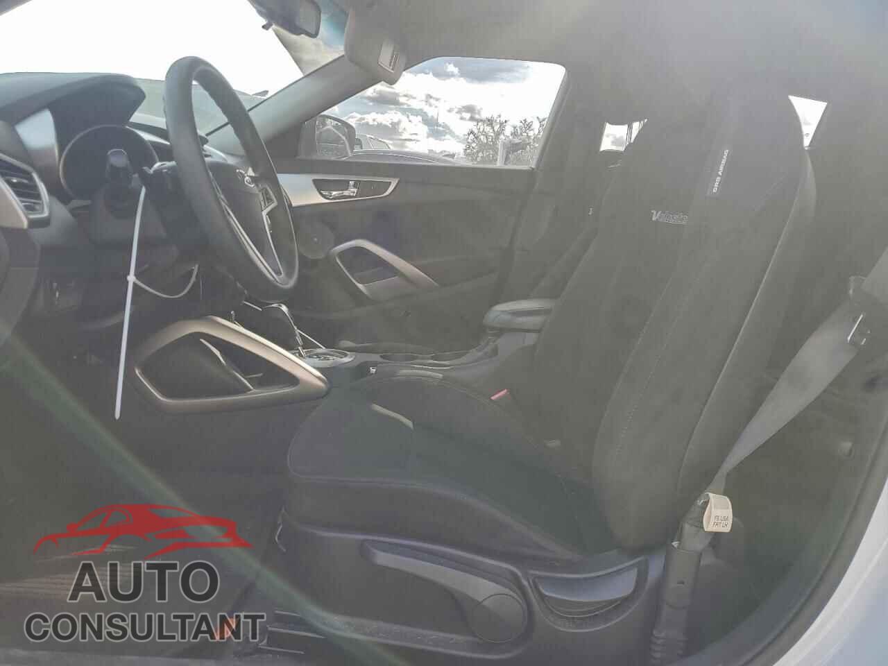 HYUNDAI VELOSTER 2013 - KMHTC6AD2DU096362