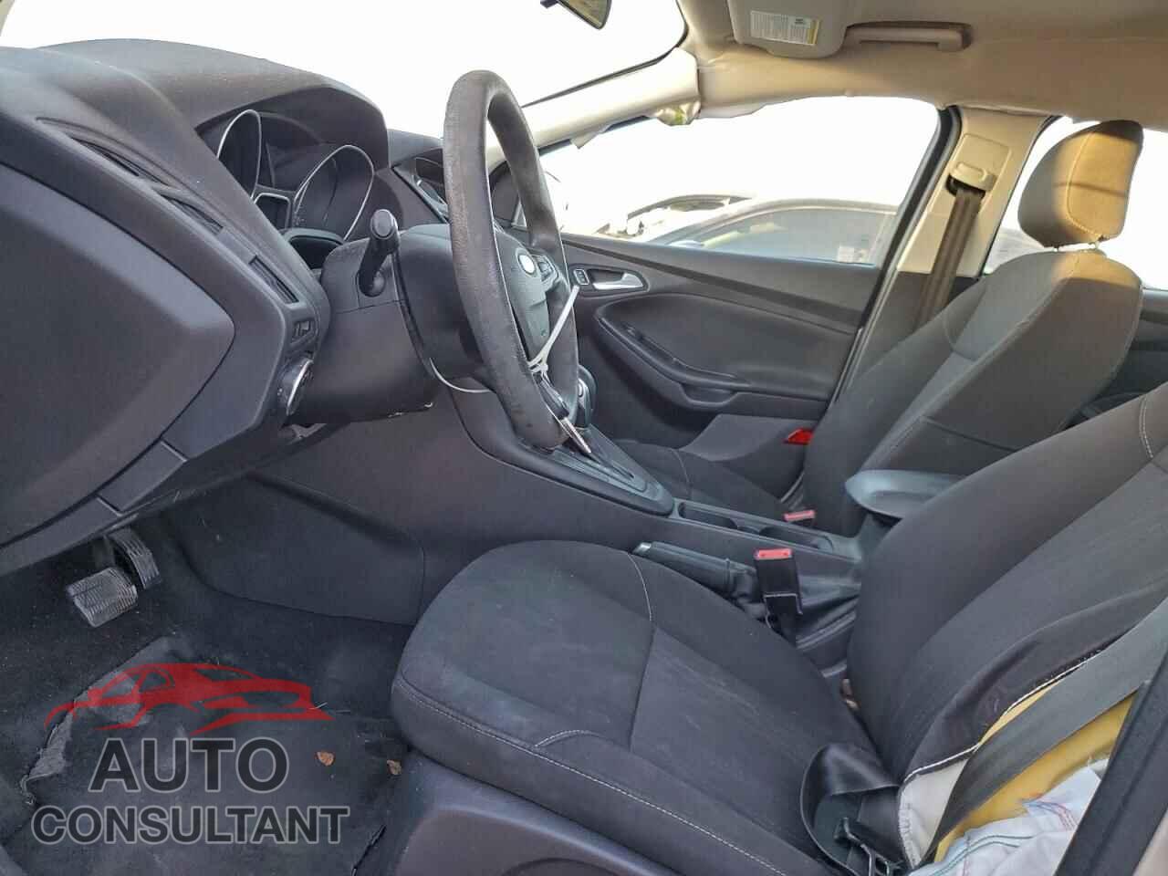 FORD FOCUS 2018 - 1FADP3F22JL206210