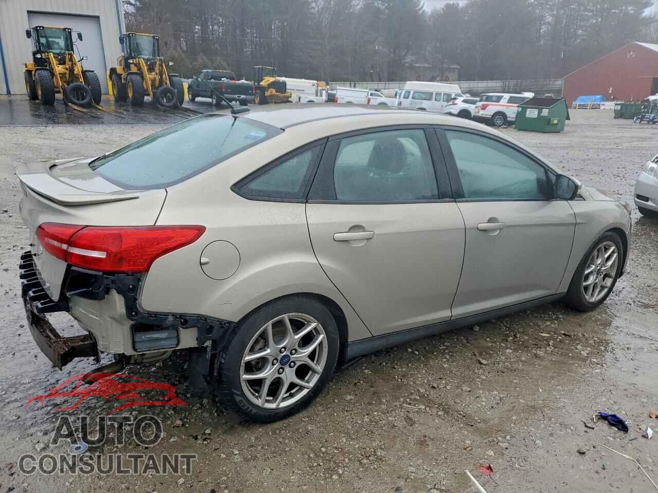 FORD FOCUS 2015 - 1FADP3F2XFL213090
