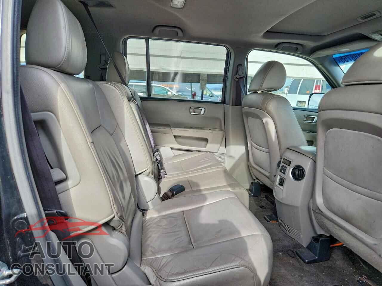 HONDA PILOT 2012 - 5FNYF3H51CB044310