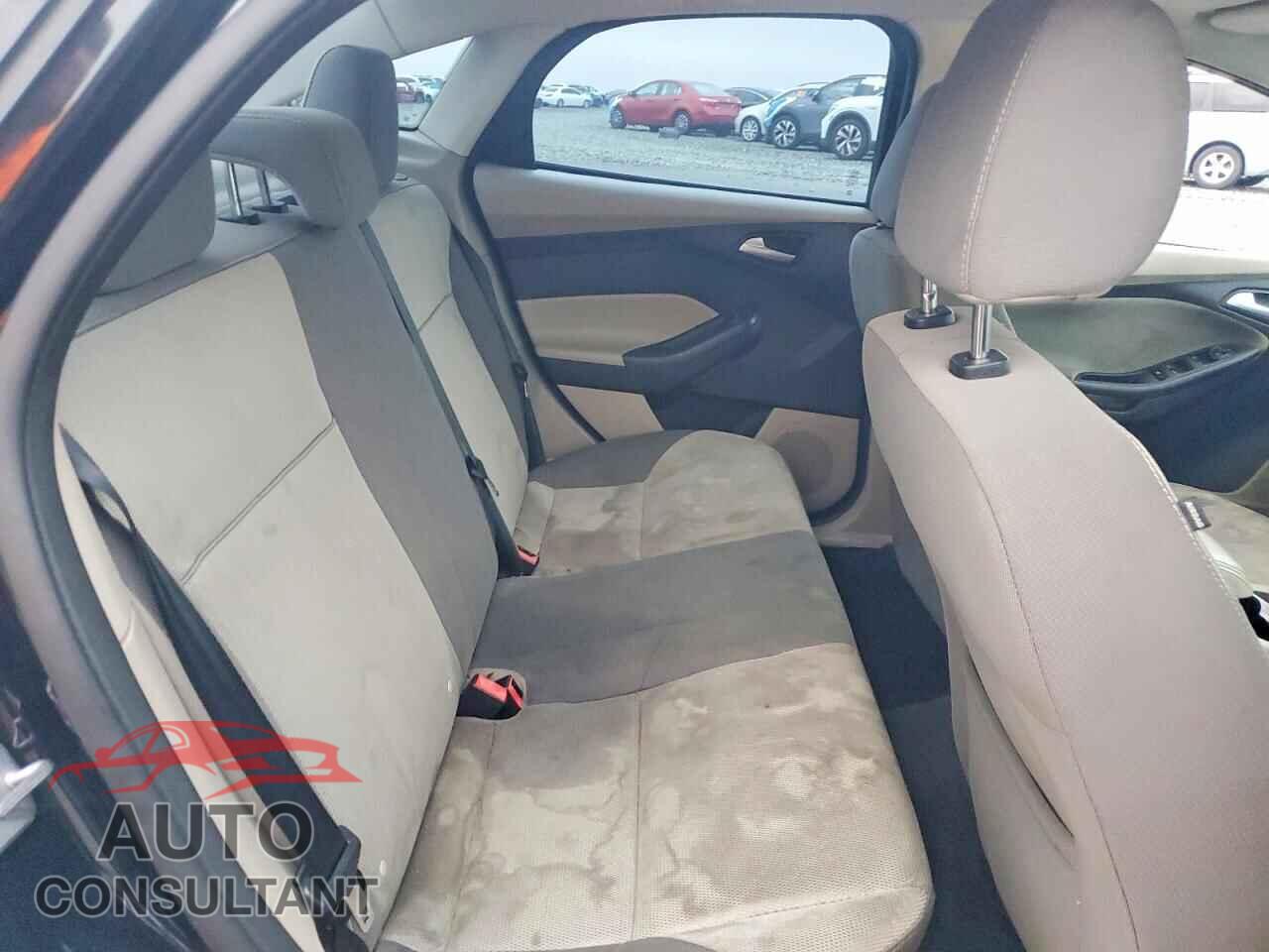 FORD FOCUS 2014 - 1FADP3F26EL156403