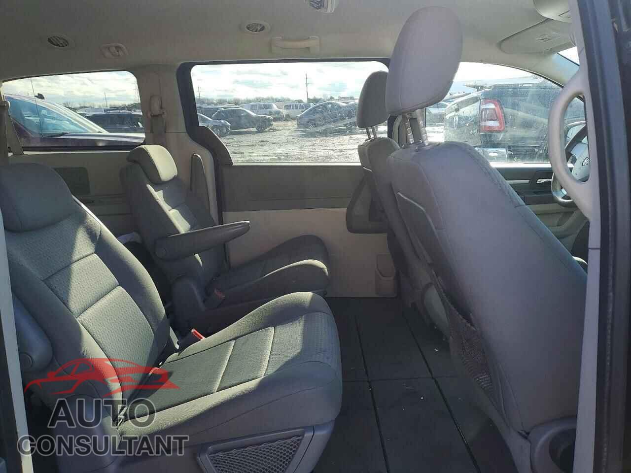 DODGE CARAVAN 2010 - 2D4RN4DE3AR143895